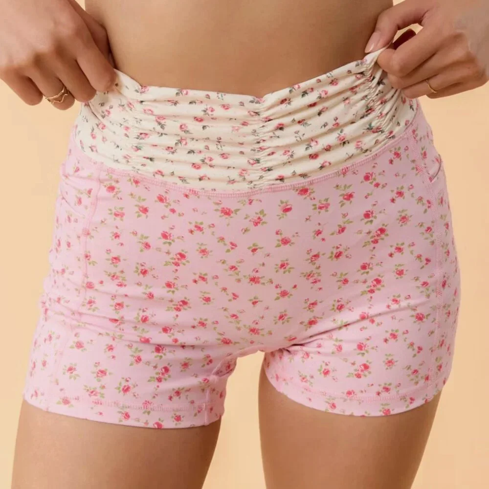 NWT Blogilates Ruched Waist Bike Shorts Pink Floral - Picture 4 of 8